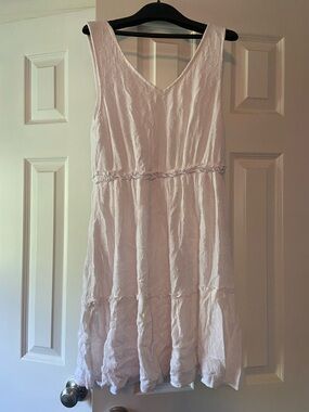 Speechless White Sleeveless V-Neck Tiered Mini Dress